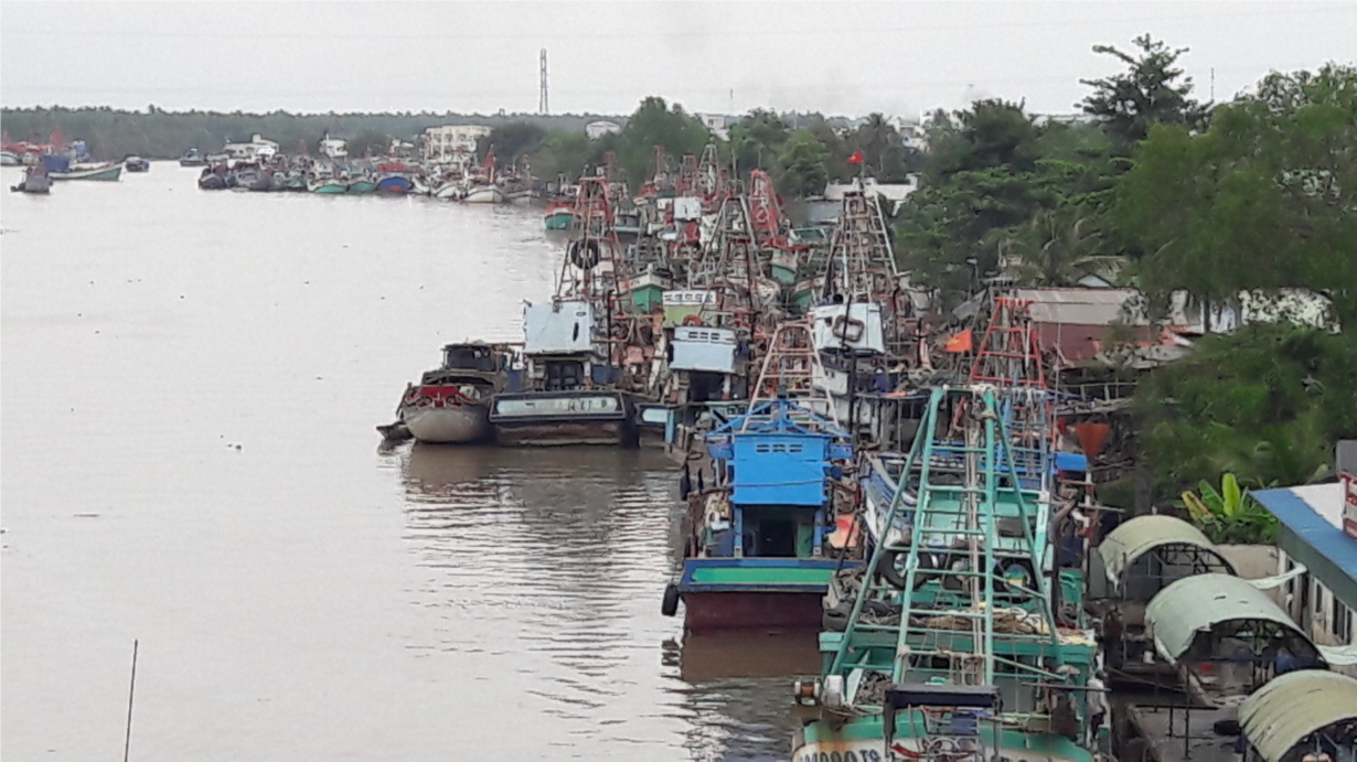 Kiên Giang: Hơn 900 tàu cá nằm bờ vì chi phí ra khơi tăng
gấp đôi (14/3/2022)